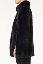 Load image into Gallery viewer, maria womens mink cape with collar Blu 3
